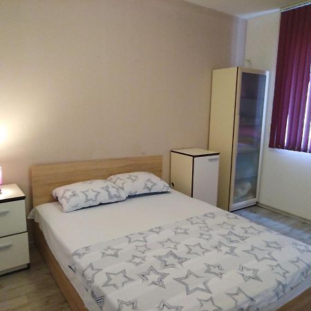 Cosy Central Apartment Varna Eksteriør bilde