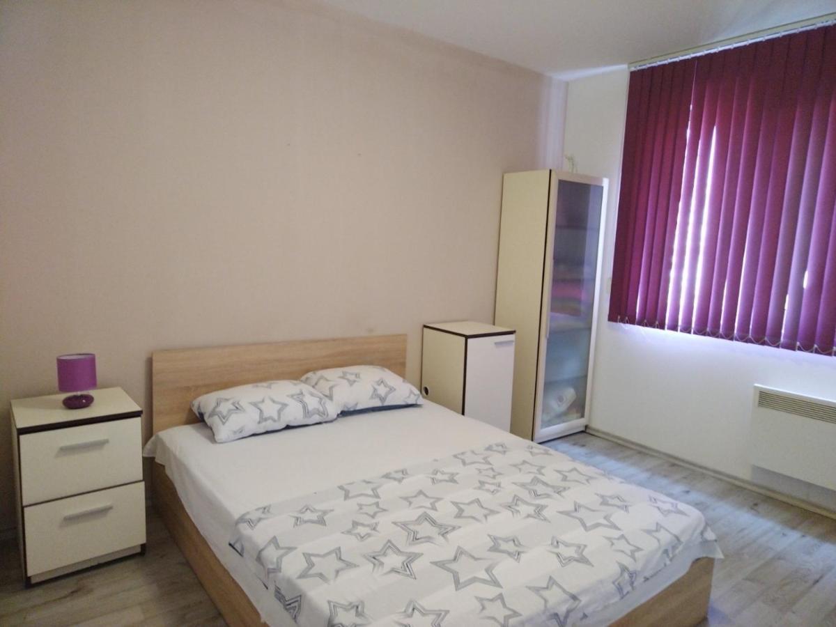Cosy Central Apartment Varna Eksteriør bilde
